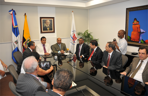 TC Firma Acuerdos con Tribunales de Ecuador y Bolivia