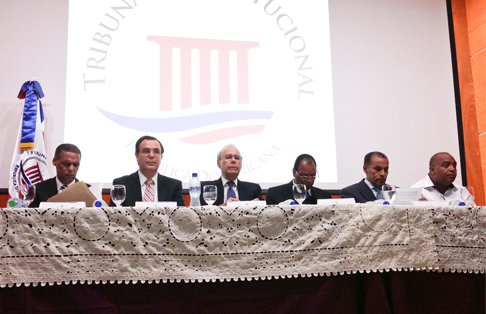 Jueces del TC Participan en Panel Realizado en La Romana y Llaman la Atención Sobre Errores que Cometen Abogados al Actuar Ante la Alta Corte