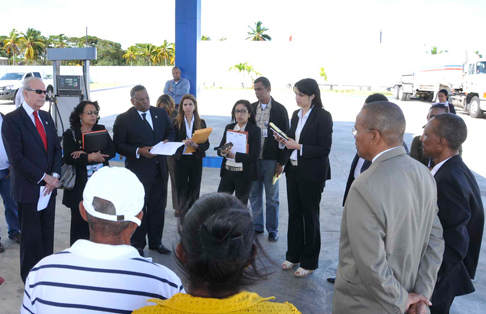Comisión de  jueces del TC  realiza descenso a envasadora de gas licuado de petróleo en Higüey