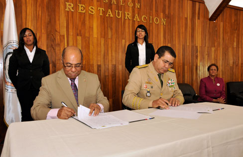 TC y Ministerio de Defensa firman acuerdo para capacitación