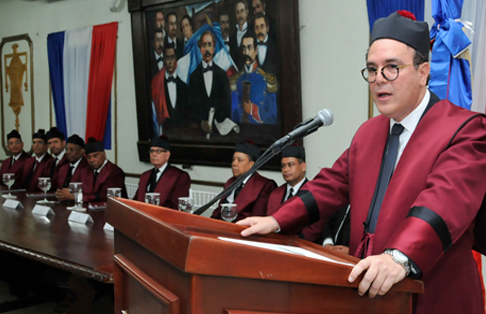 Magistrado Jottin Cury diserta sobre los derechos económicos en la Constitución de 2010