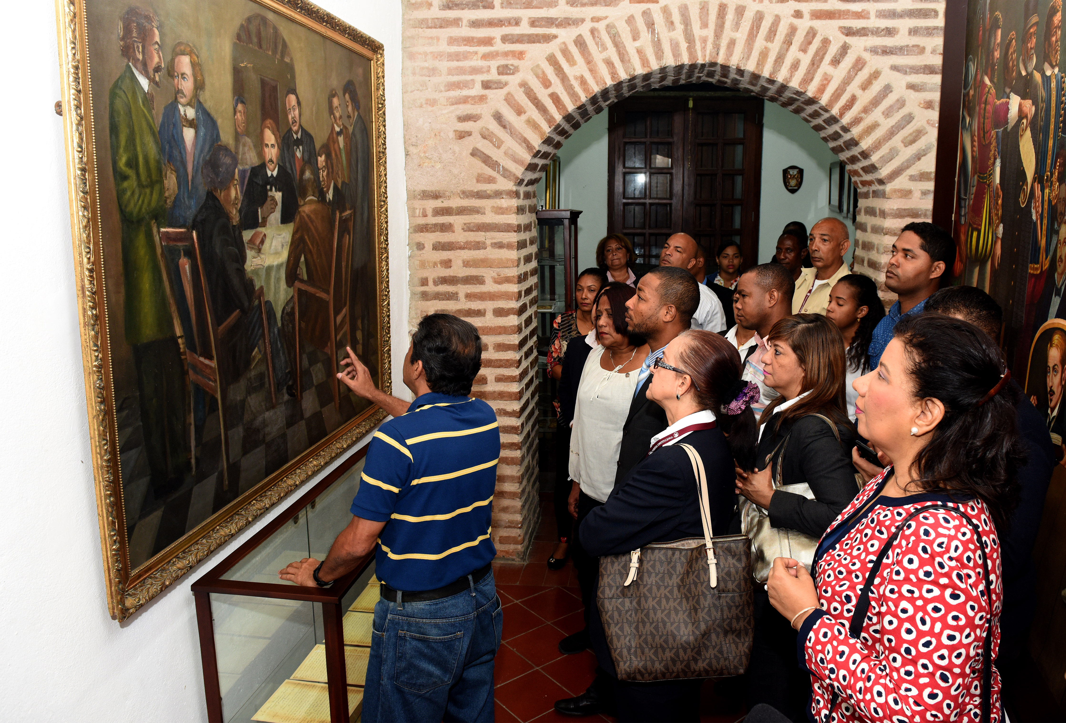 Personal del TC visita la Casa Museo de Duarte
