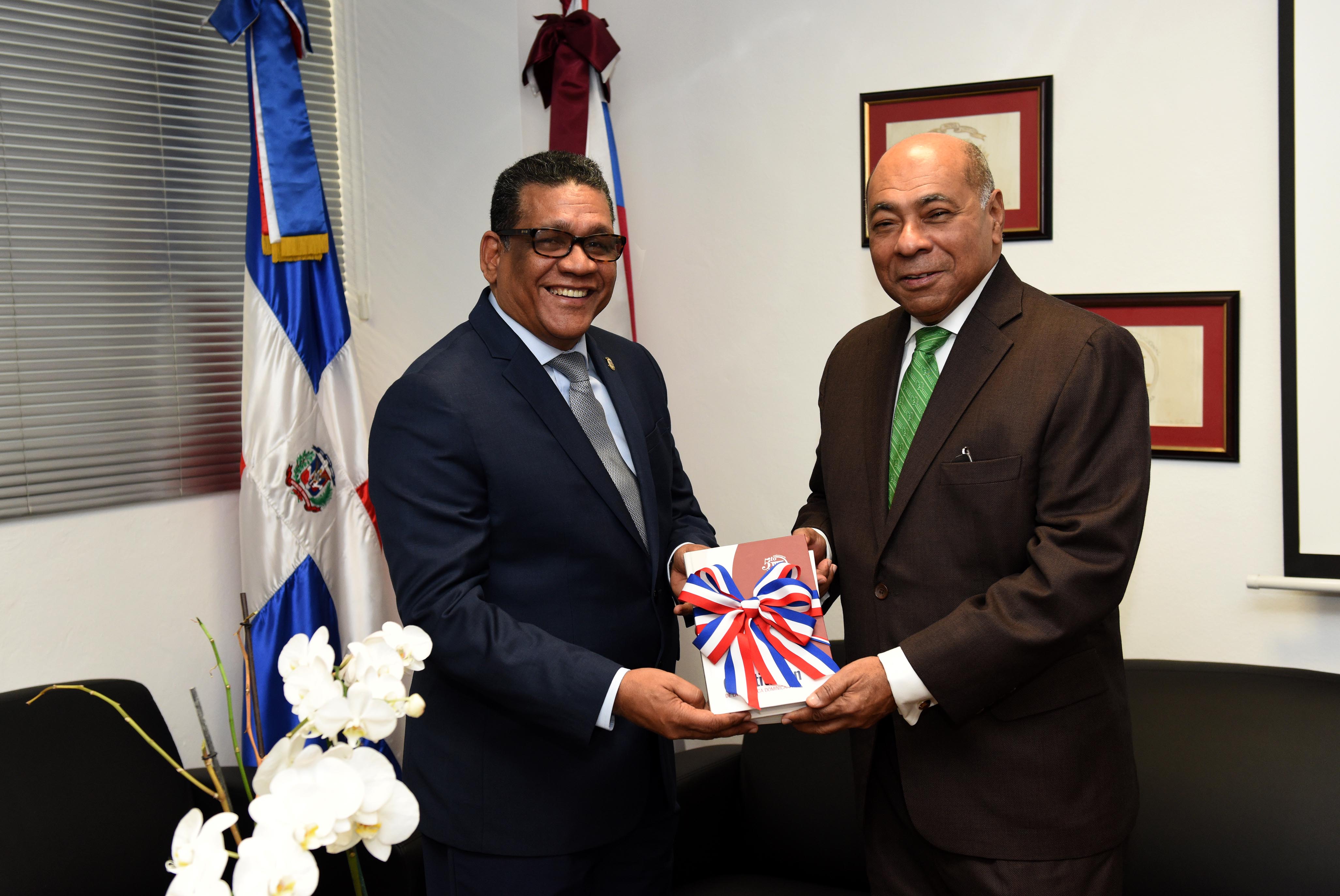 Presidente del TC recibe visita del Presidente de la Cámara de Diputados, Rubén Maldonado