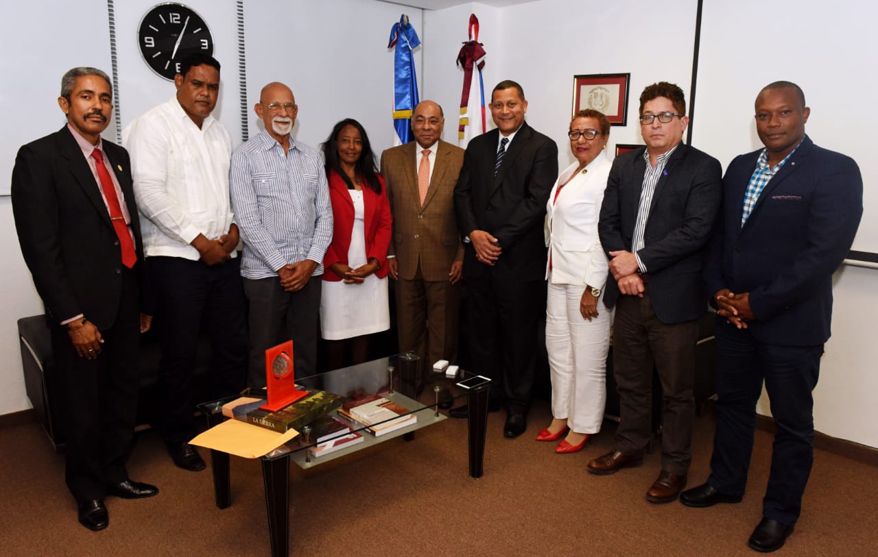 Ayuntamiento Municipal de Samaná reconoce  al magistrado Milton Ray Guevara