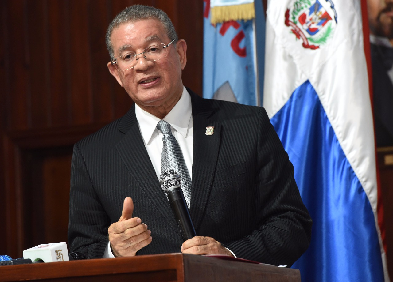 TC pone en circulación la obra “Simbología patriótica de la República Dominicana”, del magistrado Wilson Gómez Ramírez