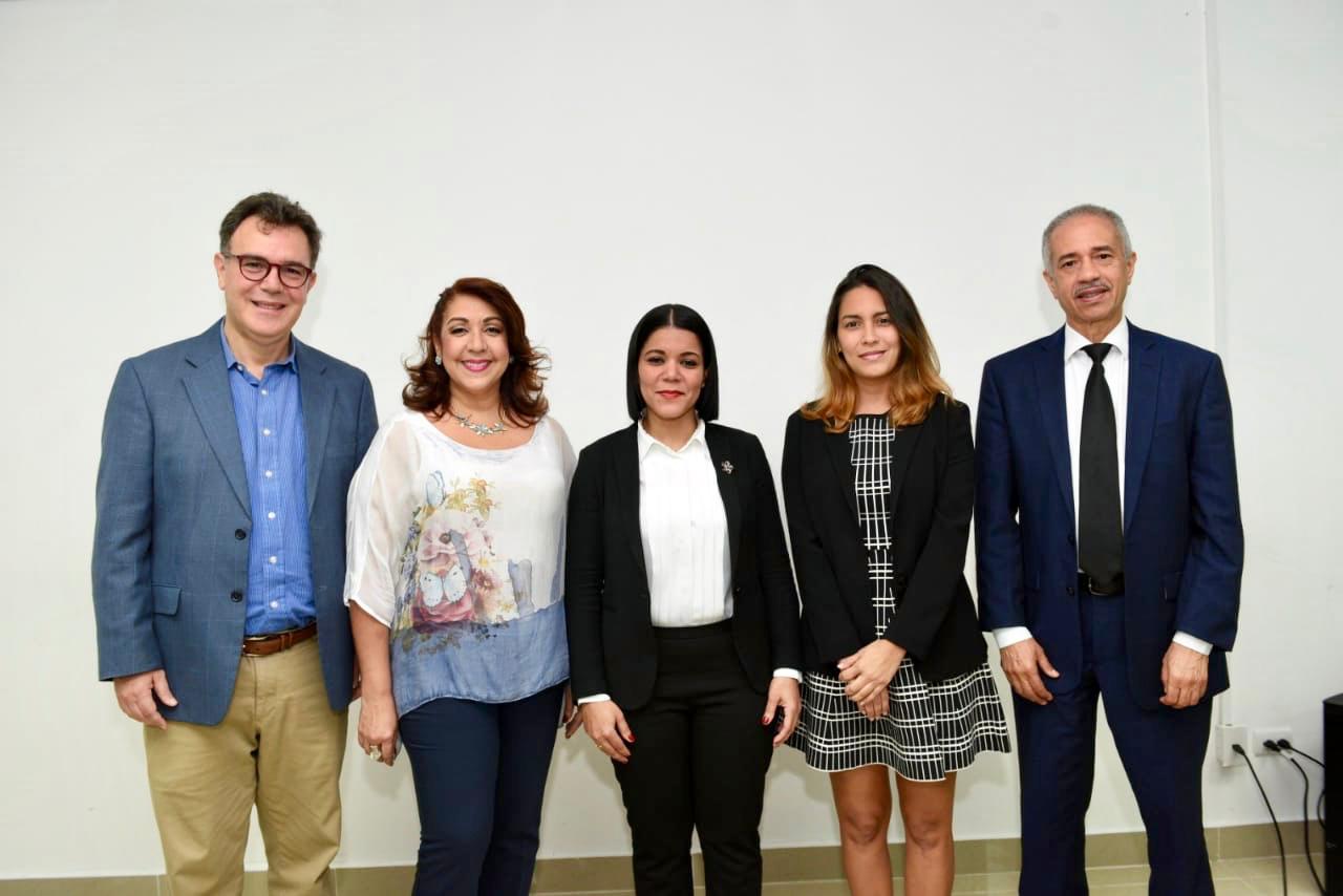 Magistrada Katia Miguelina Jiménez encabeza cine fórum documental “NANA”
