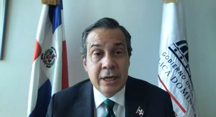 Ministro de Medio Ambiente dice que la protección del medioambiente es un imperativo constitucional en el país