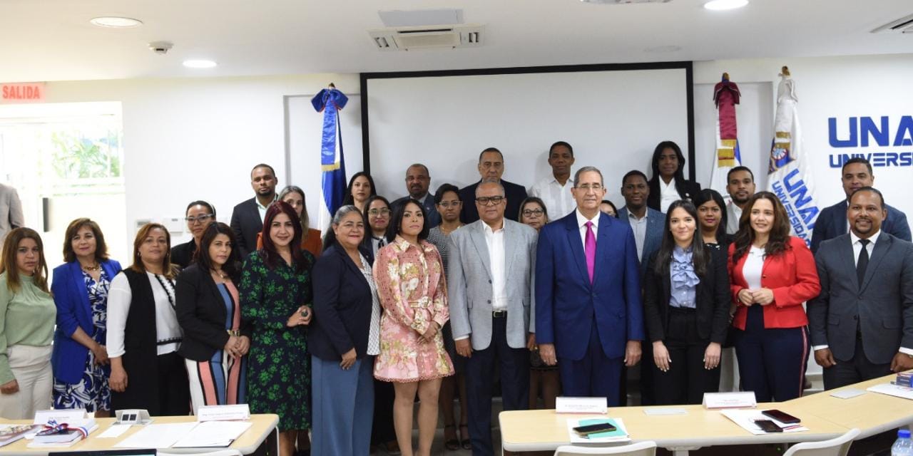 Inician curso sobre la Constitución dominicana y los precedentes del TC vinculados a la administración pública