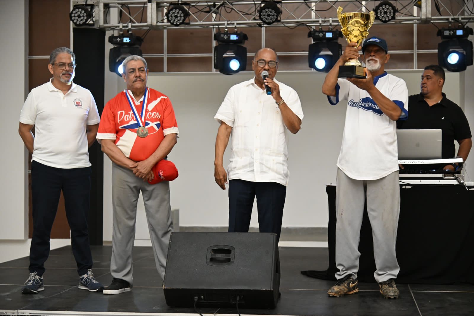 Constitucionalistas ganan Copa en Juegos Deportivos