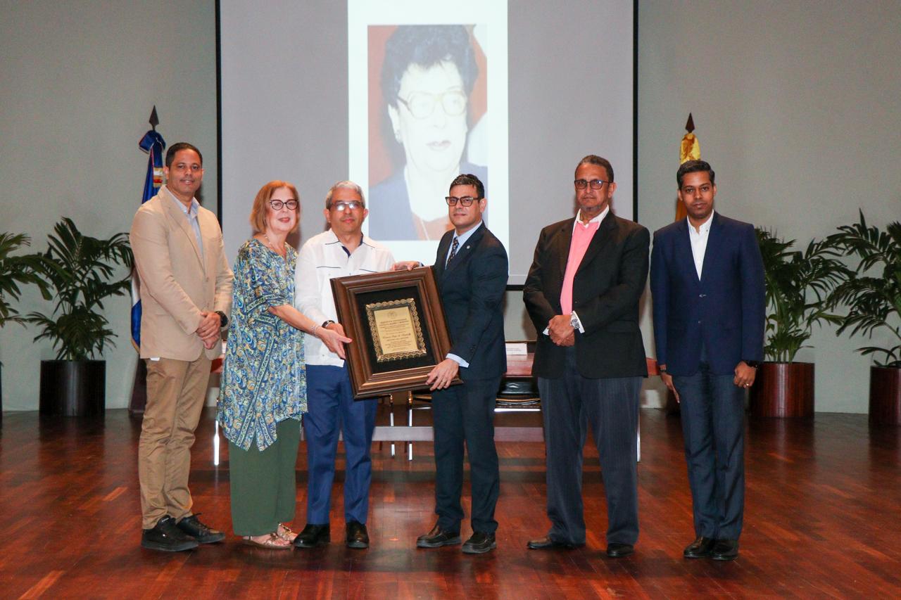 Magistrado Manuel Ulises Bonelly encabeza en PUCMM Santiago la Primera Olimpíada de Historia Inter-escolar de Historia Dominicana.