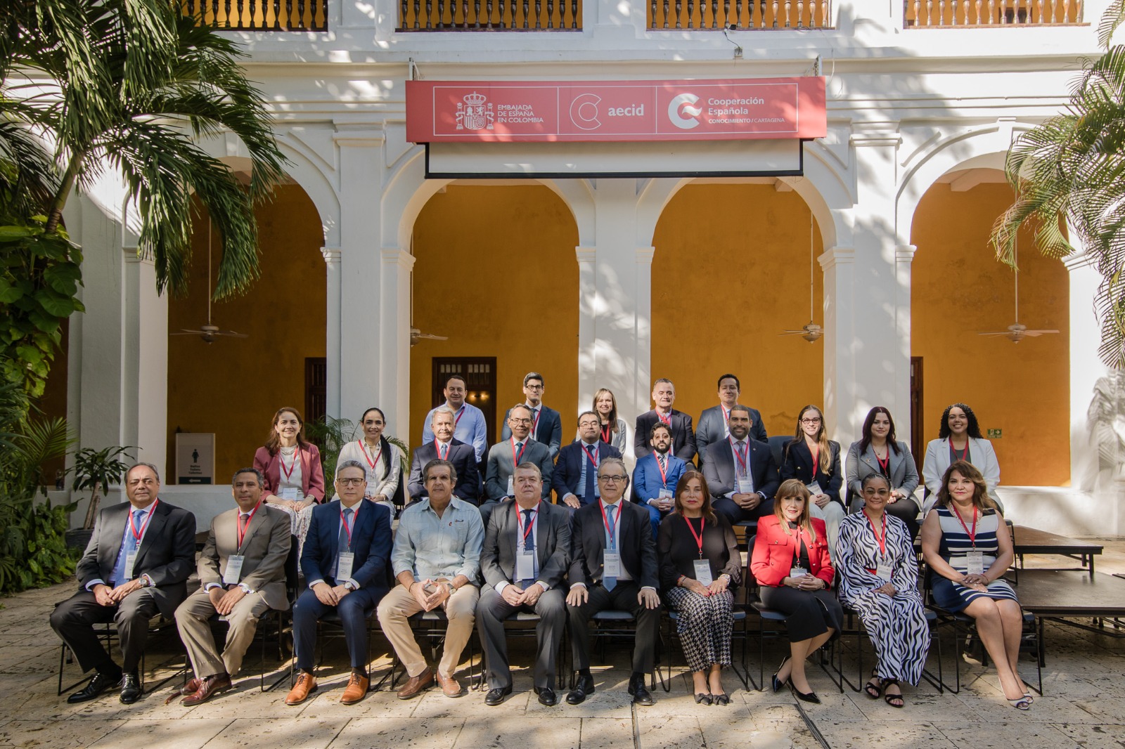 Secretario adjunto del TC destaca labor de alta corte durante seminario en Colombia