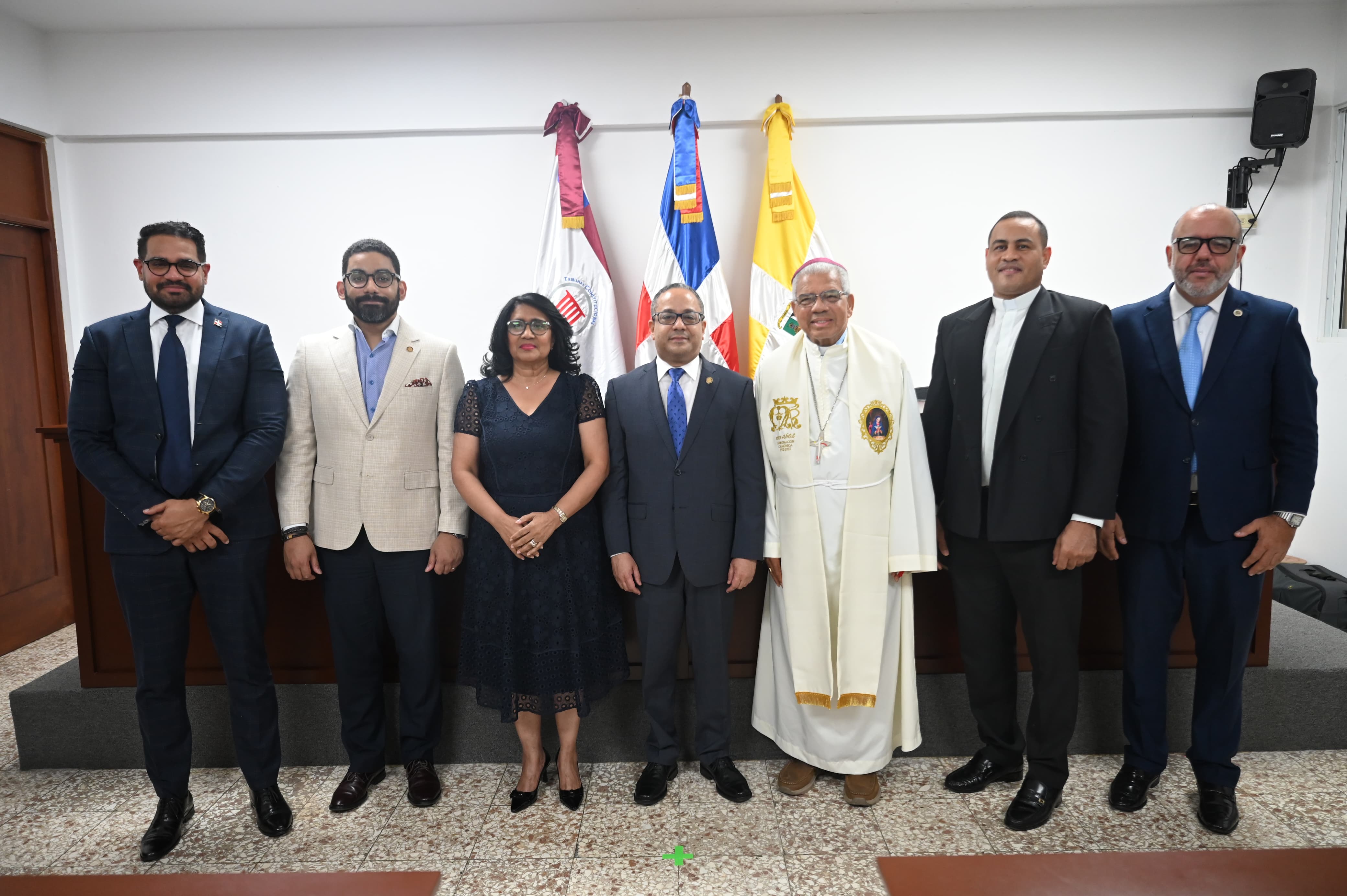 TC y la Universidad Católica inauguran «Aula-Estrado» para estudiantes de Derecho