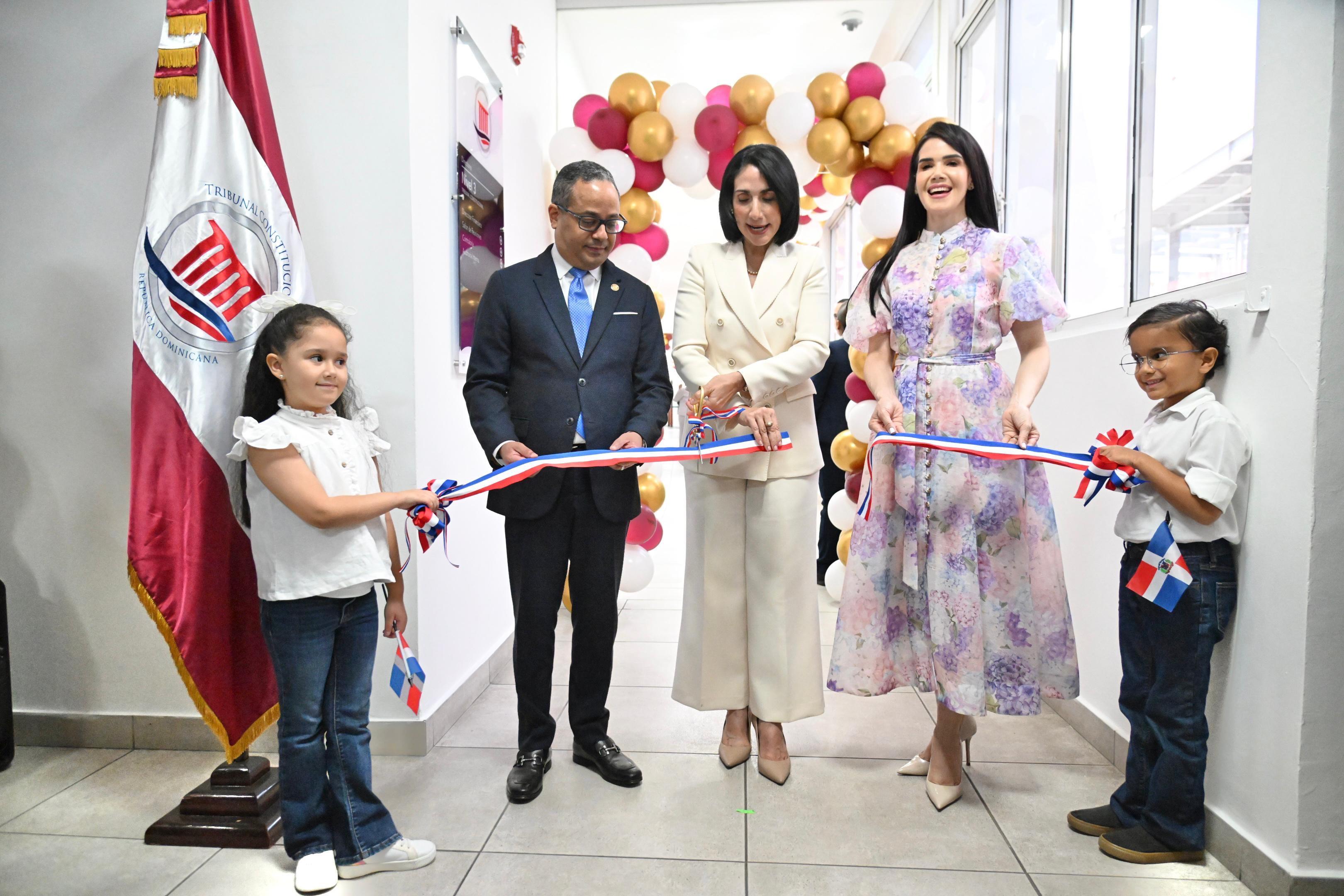 Tribunal Constitucional inaugura galería «La niñez tiene la palabra»