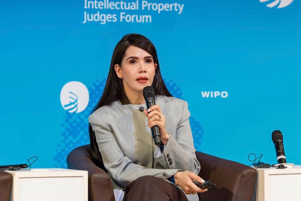 Jueza Army Ferreira advierte sobre impacto de la inteligencia artificial en la justicia